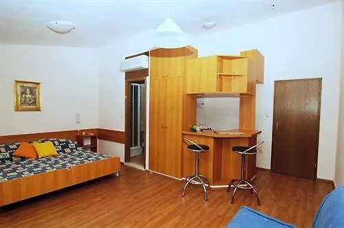 Horizont * רוגוזניצה